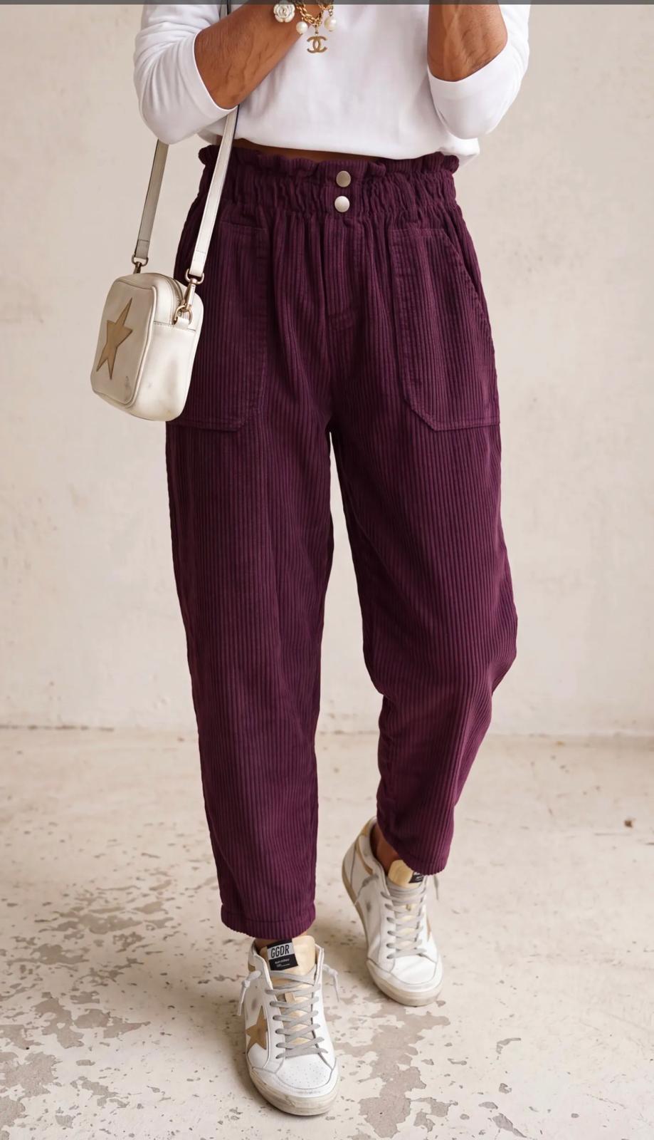 Pantalon à taille froncée et poches plaquées