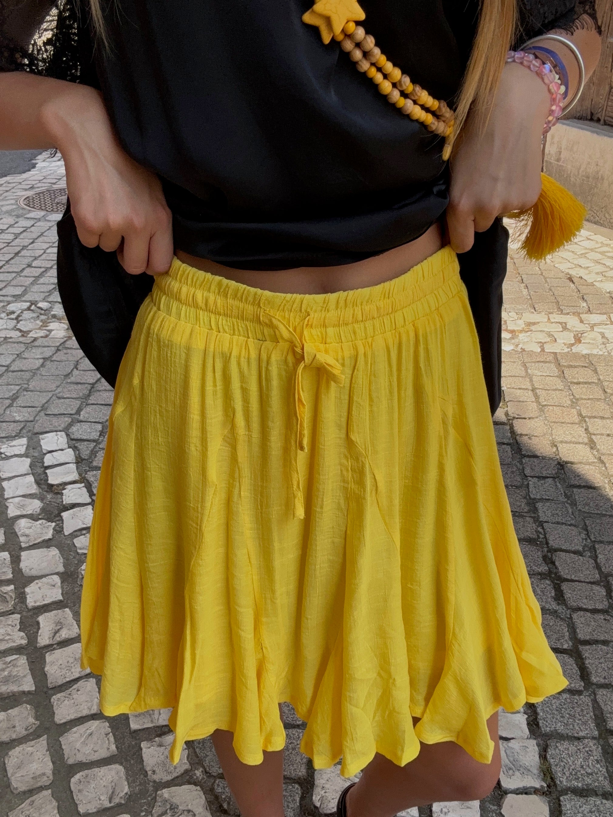 Jupe Courte Jaune Soleil