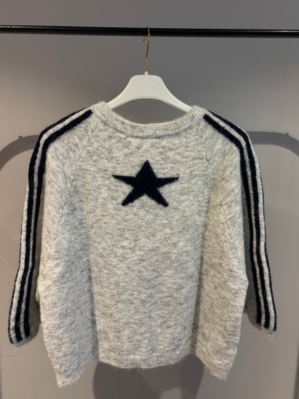 Pull étoile gris chiné et bleu foncé