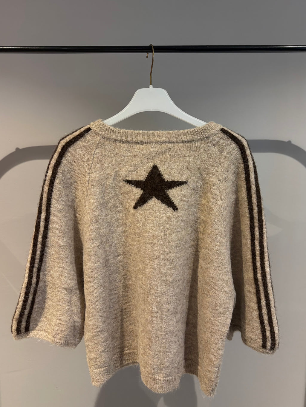 Pull étoile beige chiné et marron