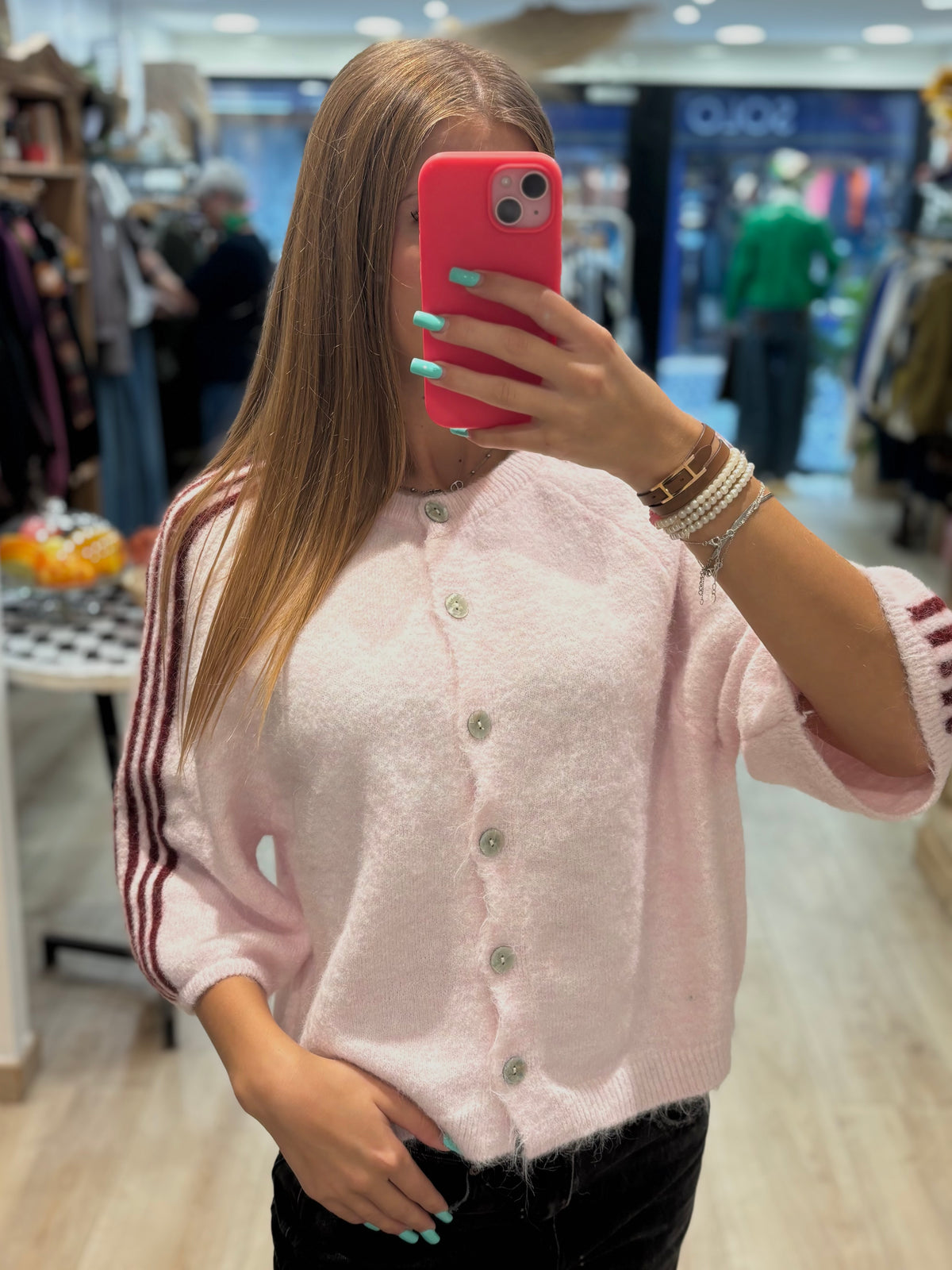 Pull étoile clair et bordeaux