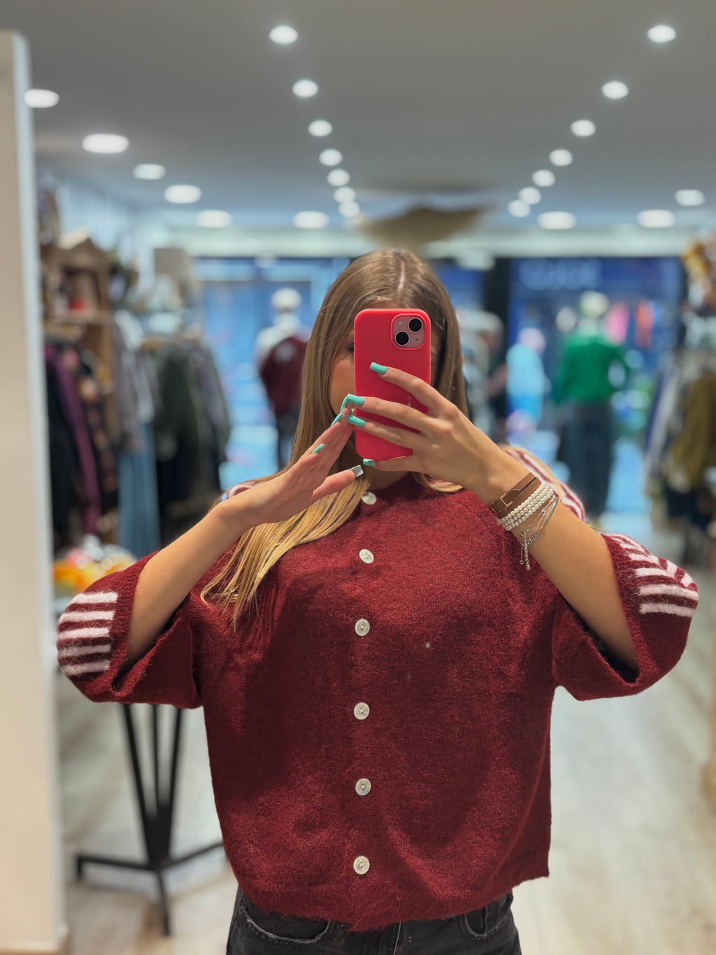 Pull étoile bordeaux et rose poudré