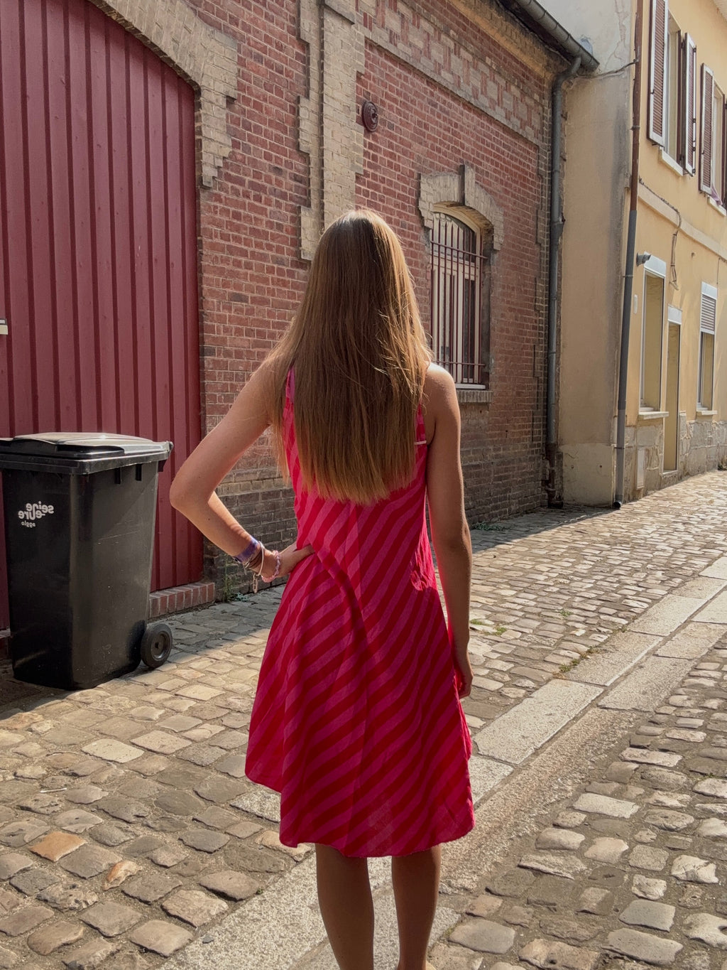 Robe Rayée Rose Fuchsia à Bretelles