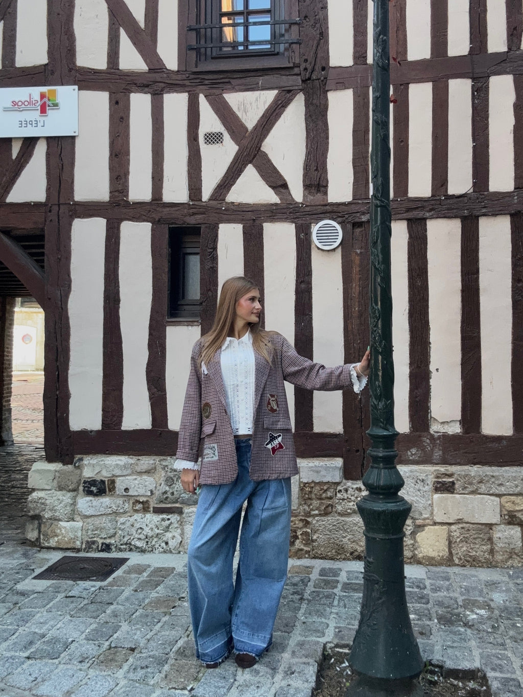 Veste blazer à carreaux et écussons