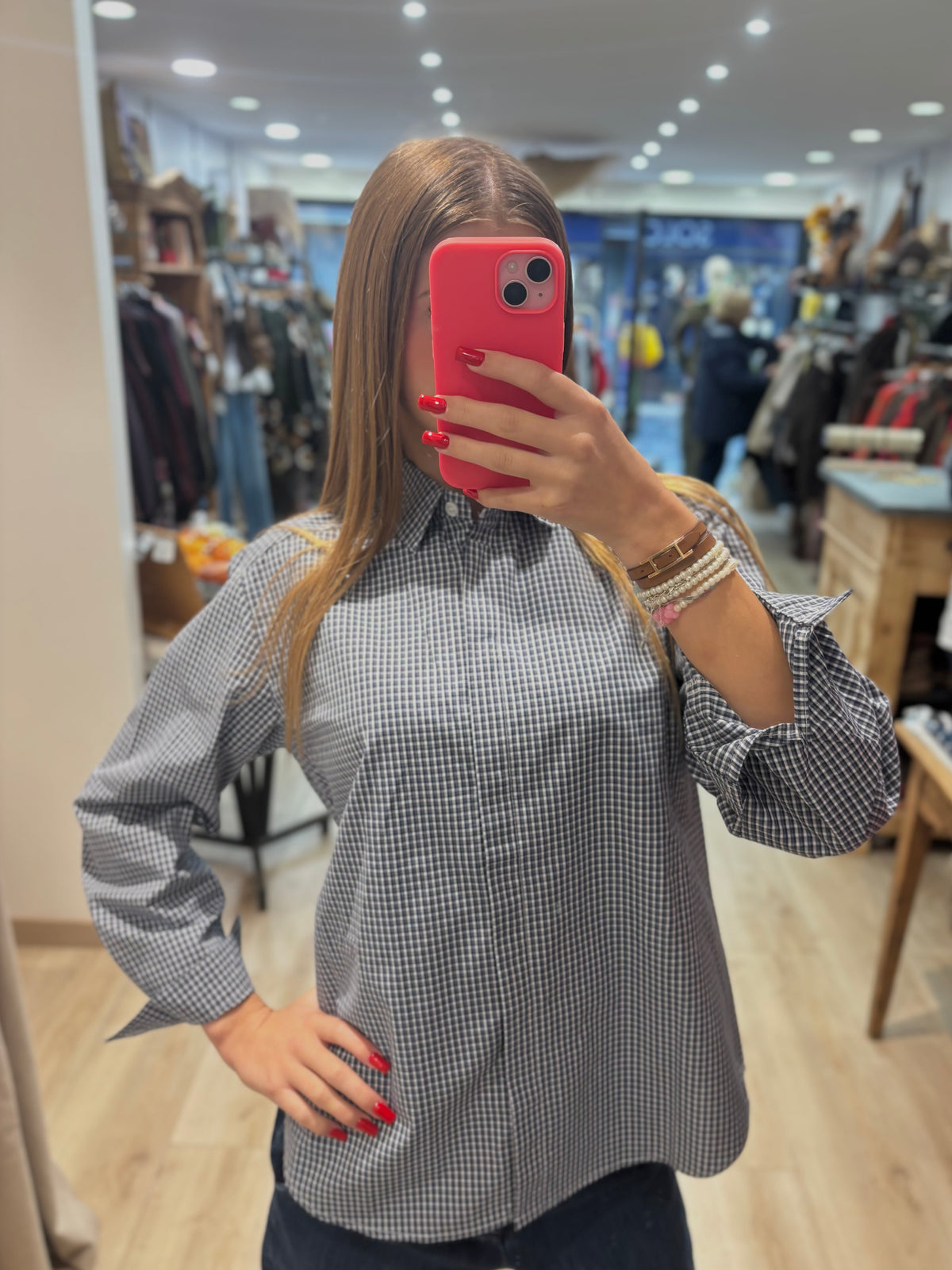 Chemise à petits carreaux style vichy