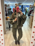 Pantalon cargo kaki à poches latérales