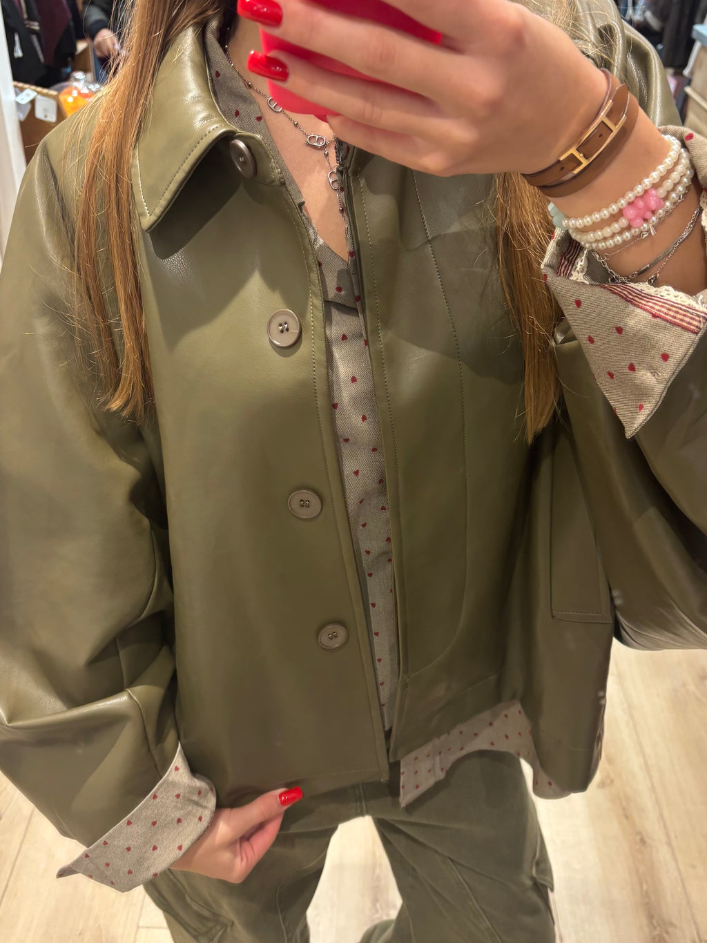Veste boutonnée à col large