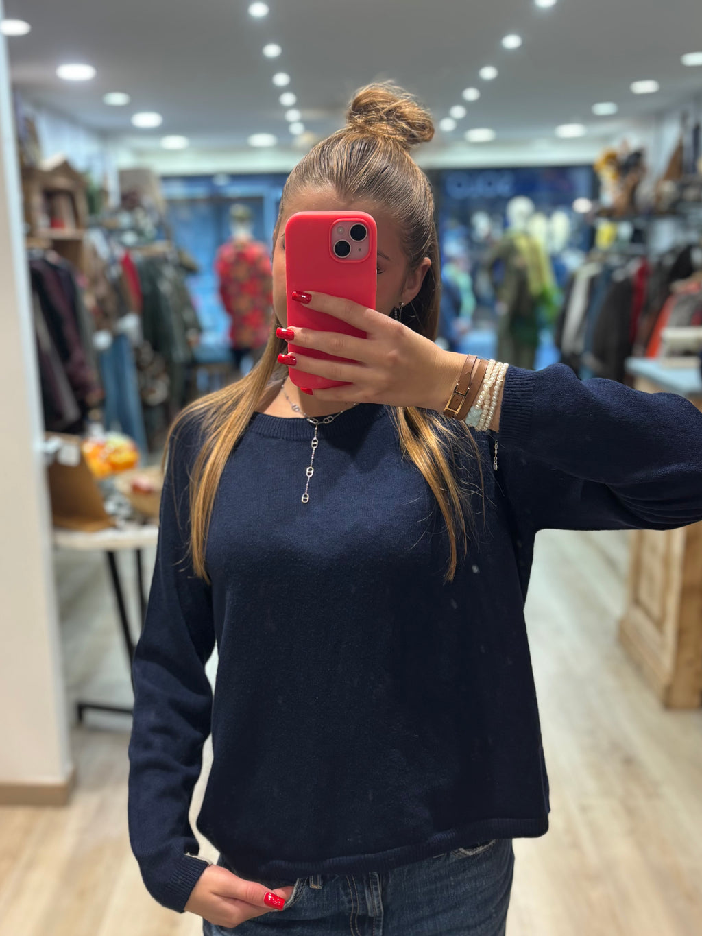 Pull bleu marine ample à col rond