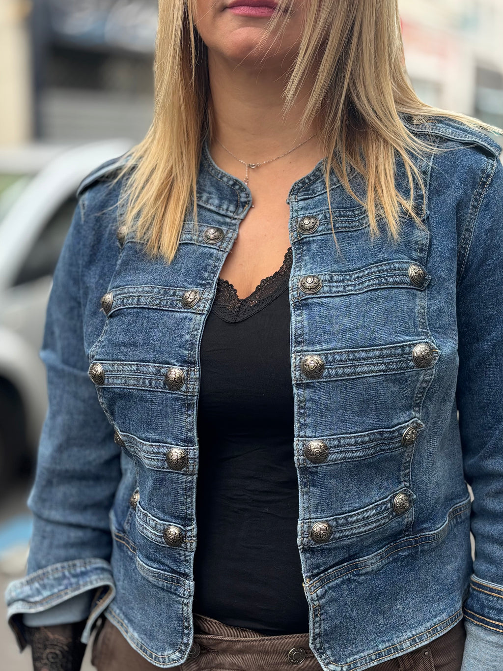 Veste style officier à boutons décoratifs