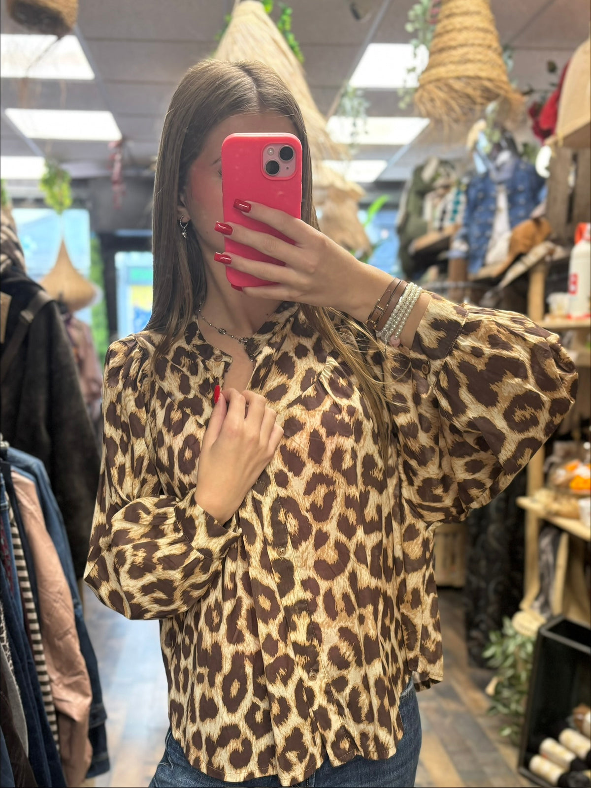 Blouse léopard beige et marron à manches volumineuses