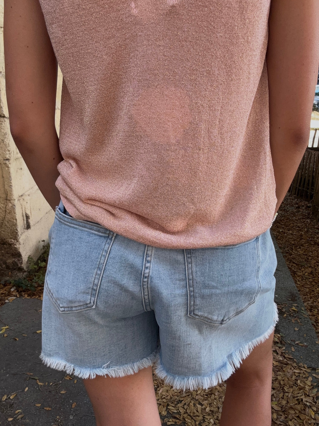 Short en Jean Brut – Frange Effilochée