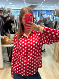 Chemise rouge à pois blancs à manches longues