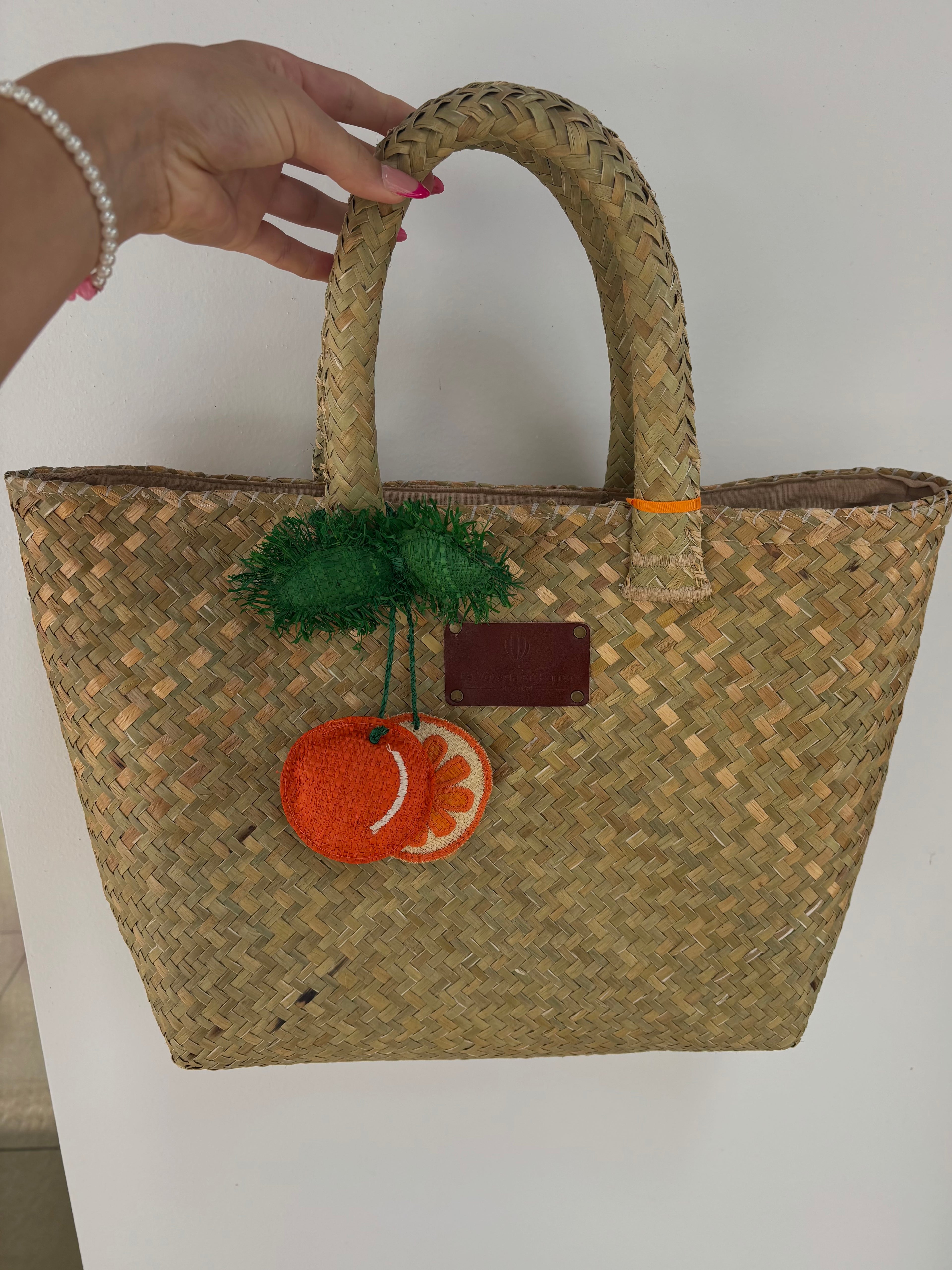 Panier Tressé – Charm Oranges & Pompons