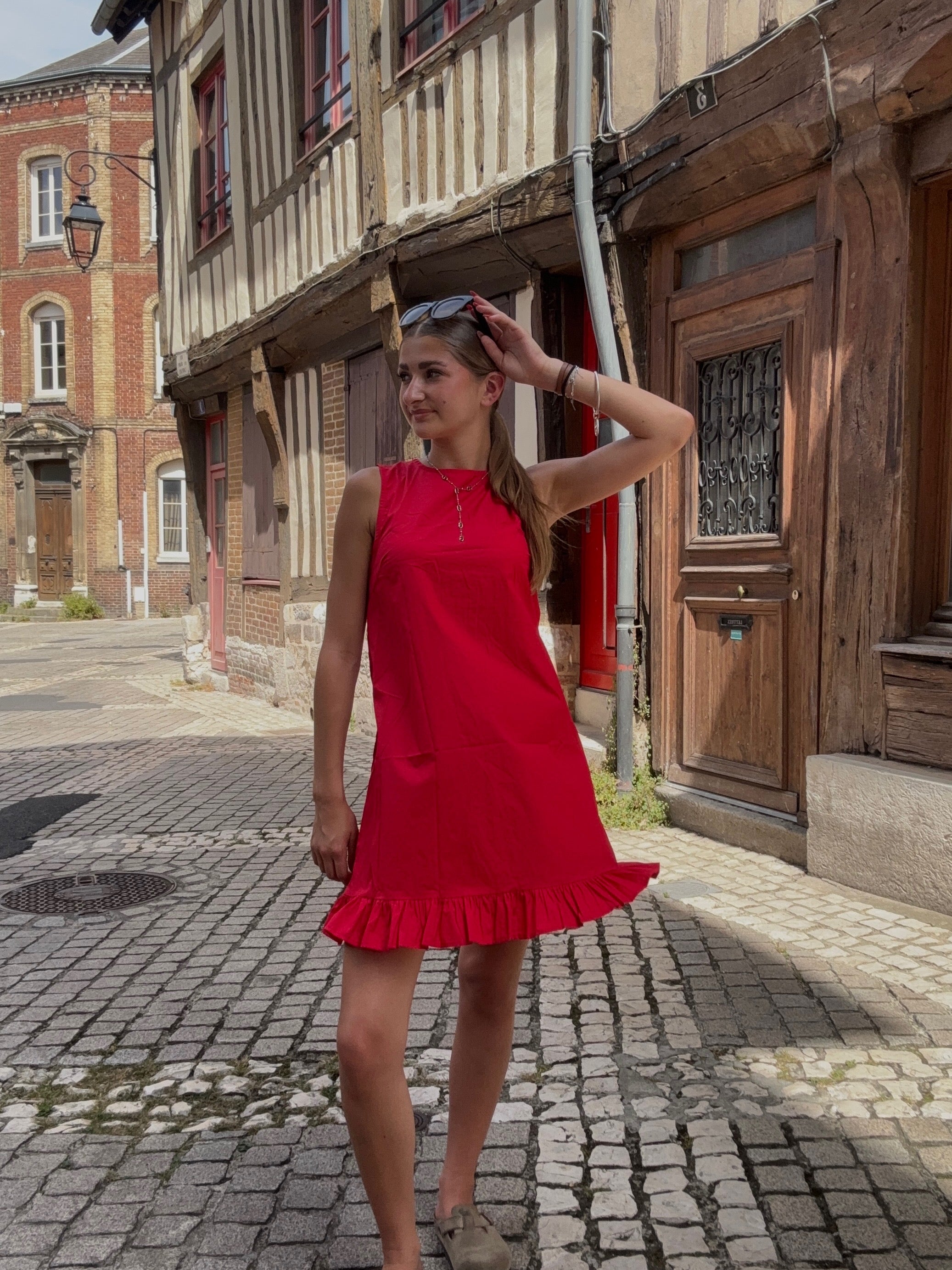 Robe Courte Rouge Volantée