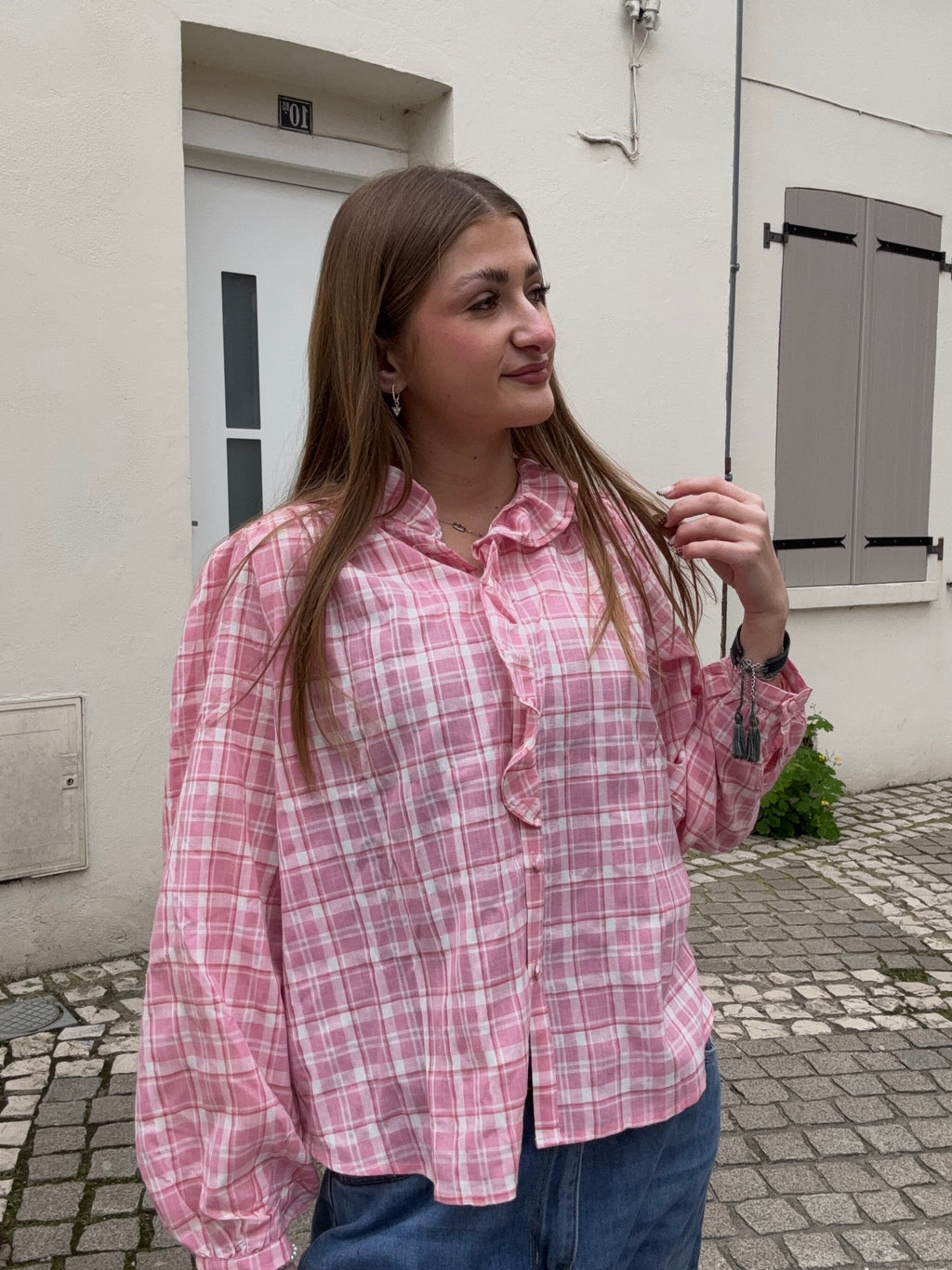 Chemise Rose Carreaux Volants — Oversize & Romantique