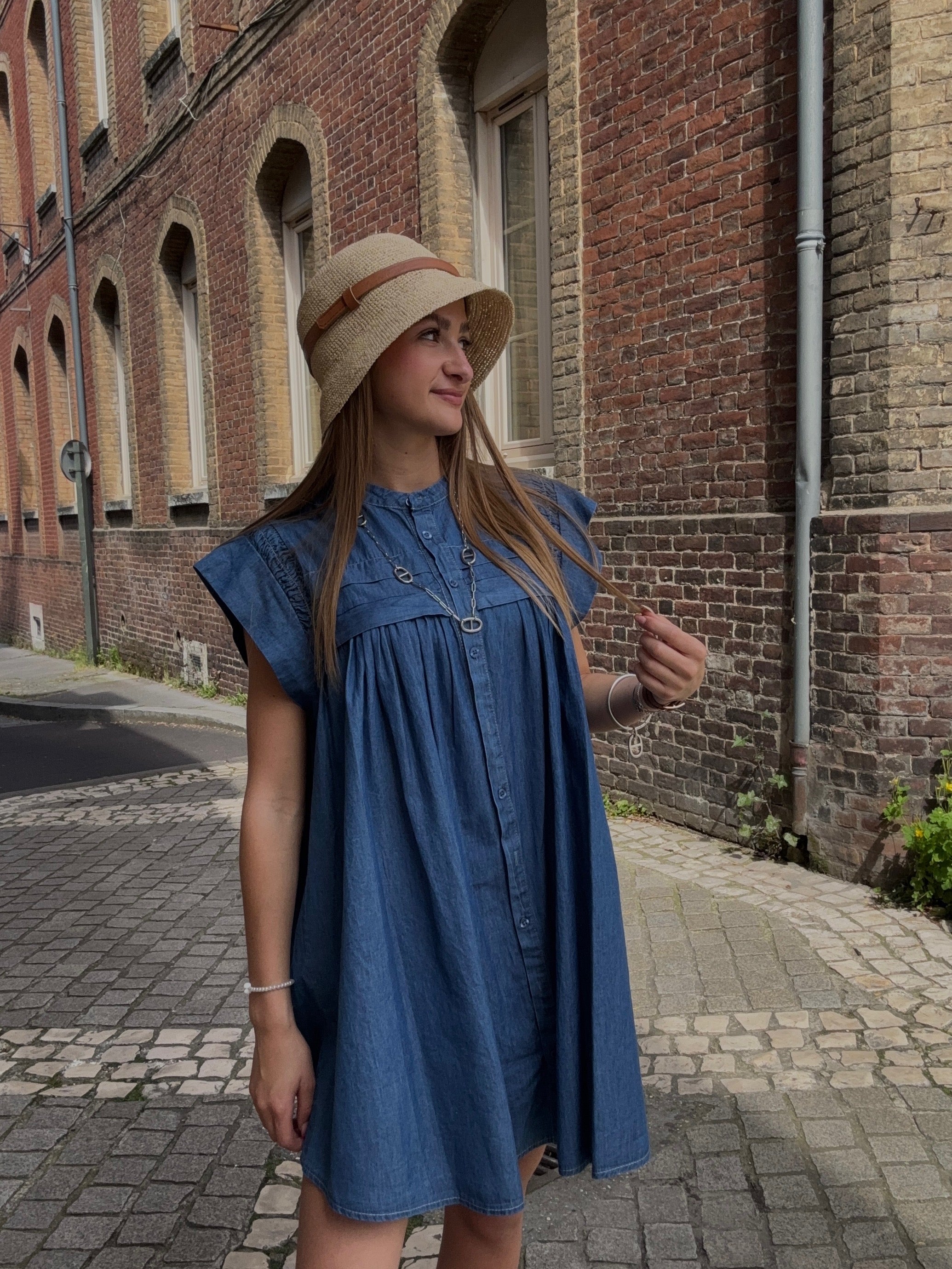 Robe en jean courte à volants