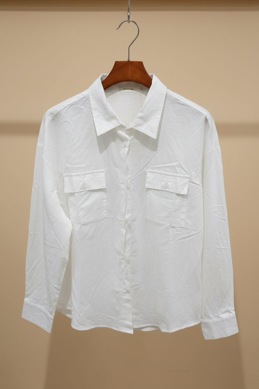 Chemise Blanche Poches — Classique & Chic