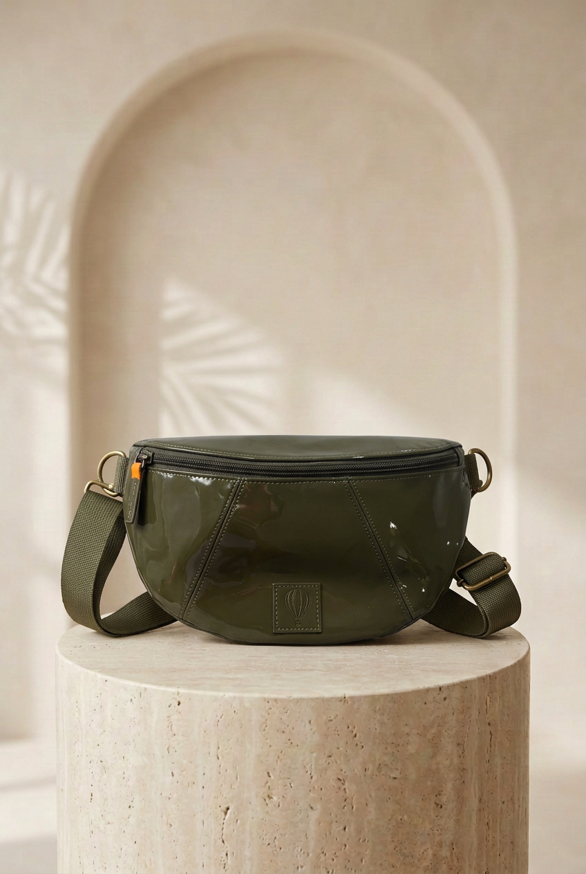 Sac banane kaki effet brillant